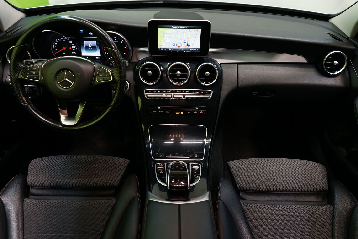 Mercedes-Benz C vaihtoauto