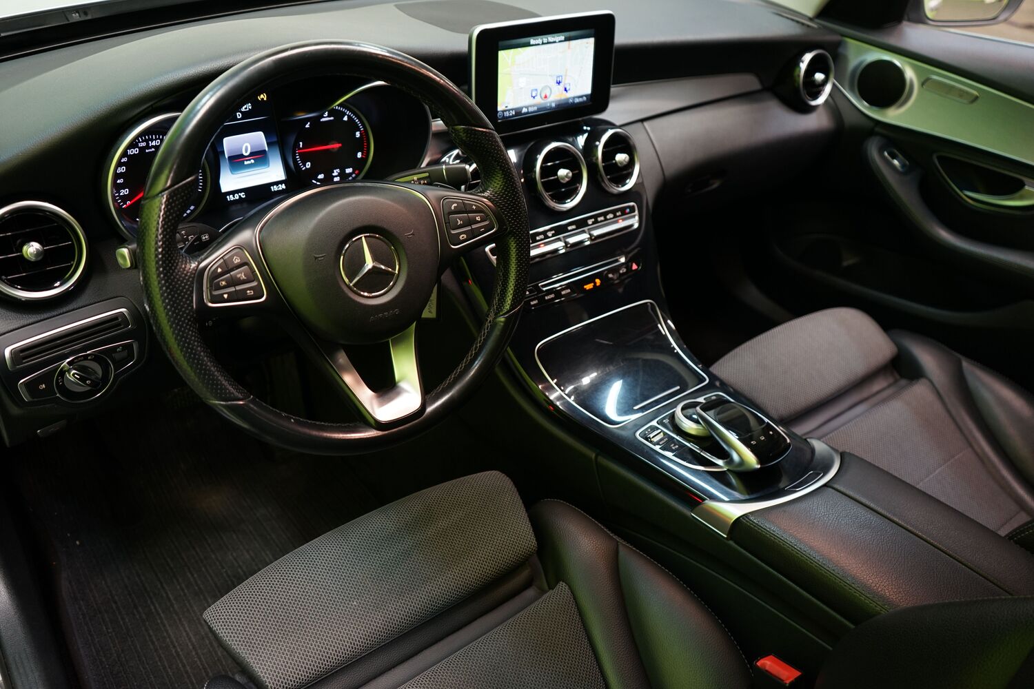 Mercedes-Benz C vaihtoauto