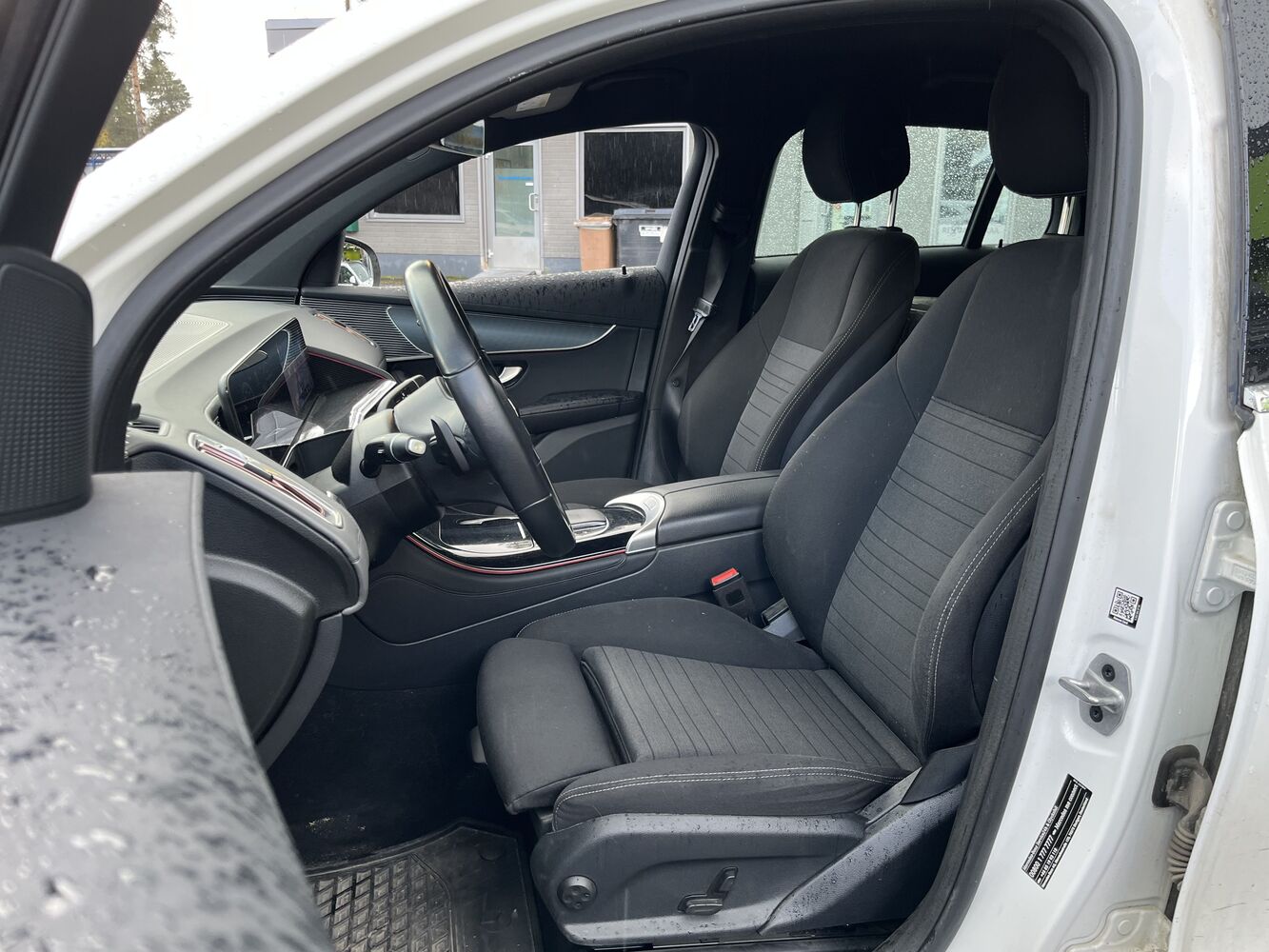 Mercedes-Benz EQC vaihtoauto