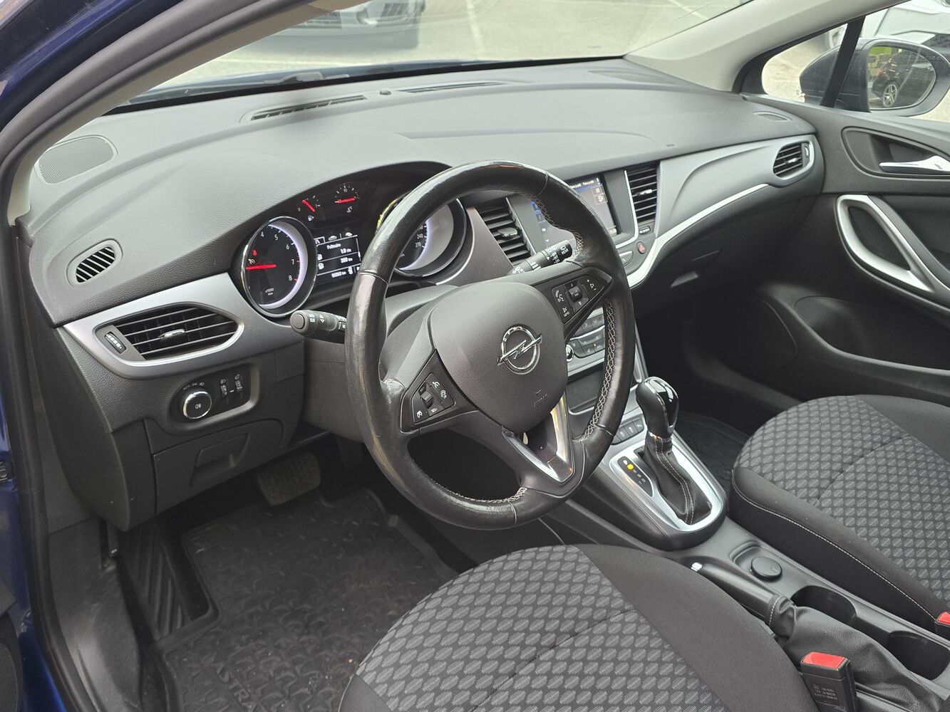 Opel Astra vaihtoauto