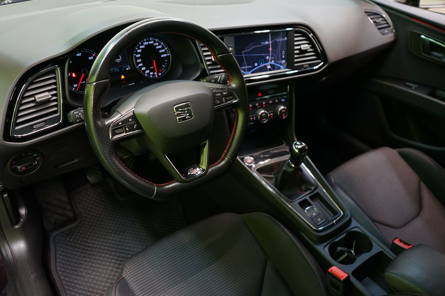 SEAT Leon ST vaihtoauto