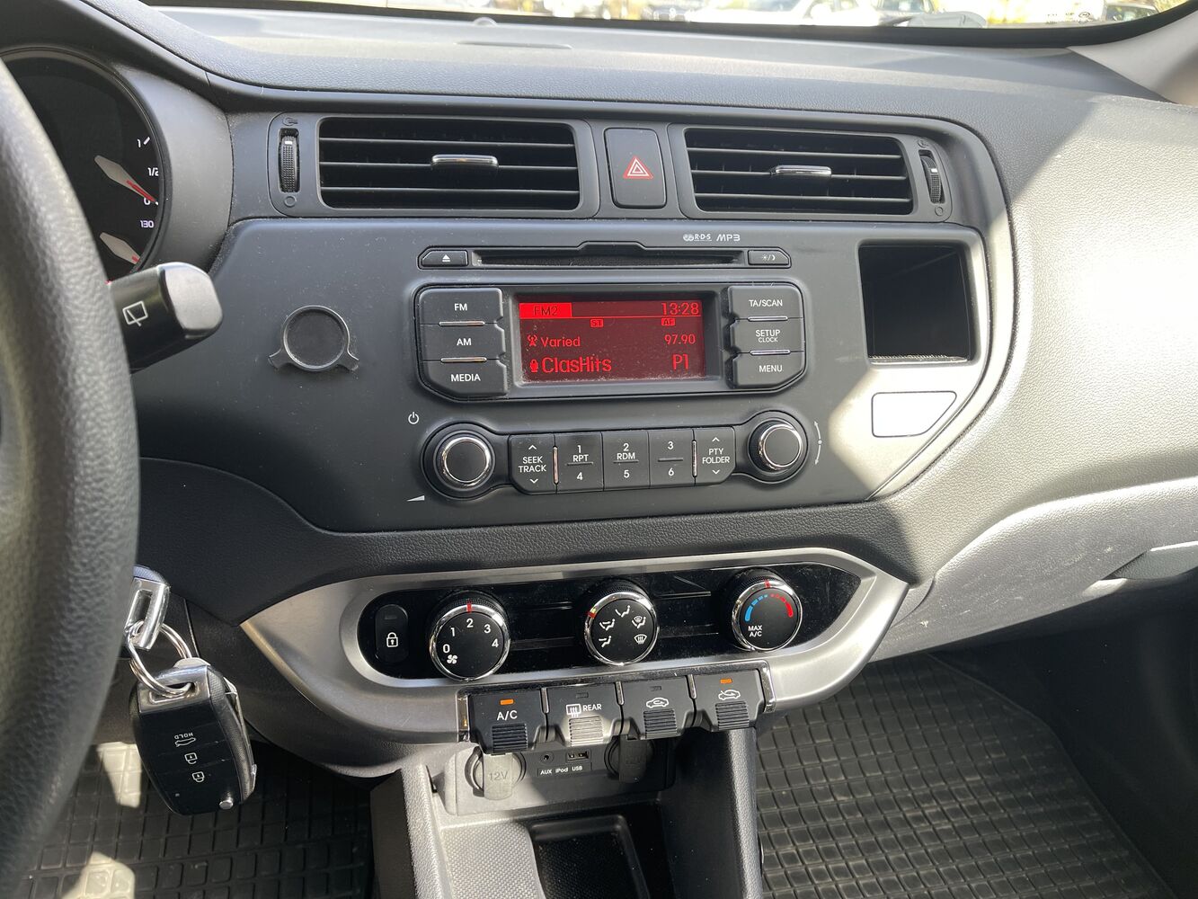 Kia Rio vaihtoauto