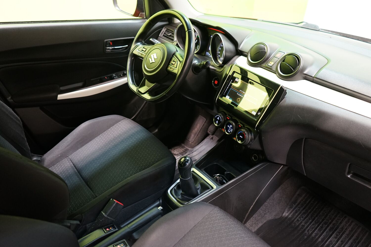 Suzuki Swift vaihtoauto