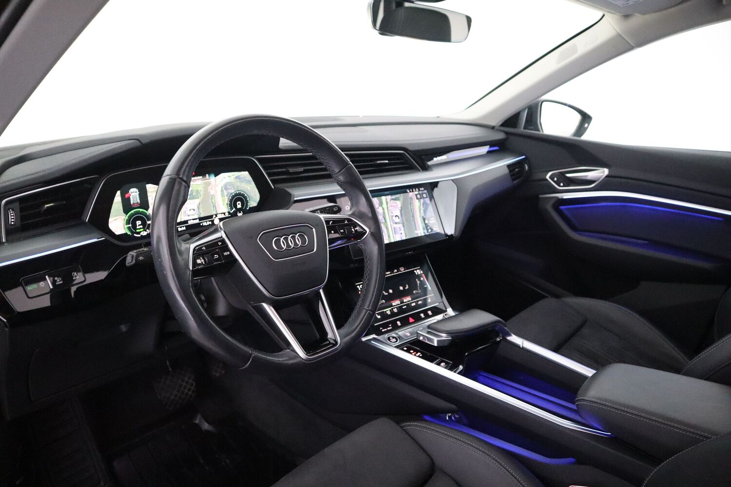 Audi Q8 e-tron vaihtoauto