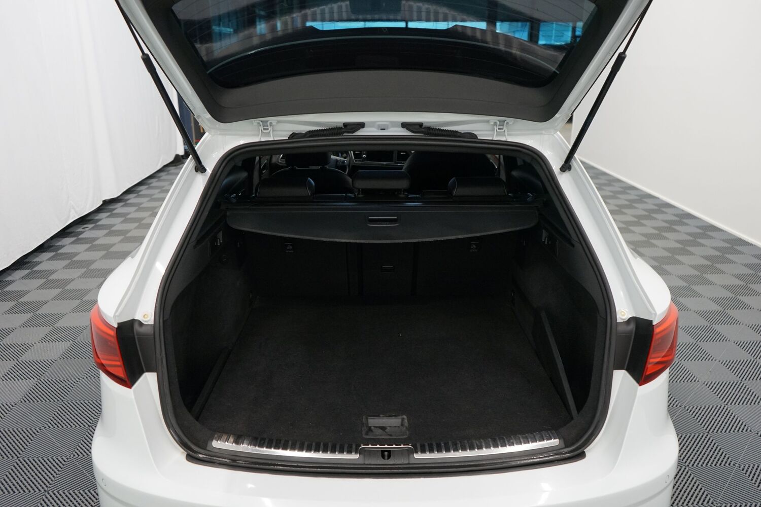 SEAT Leon ST vaihtoauto