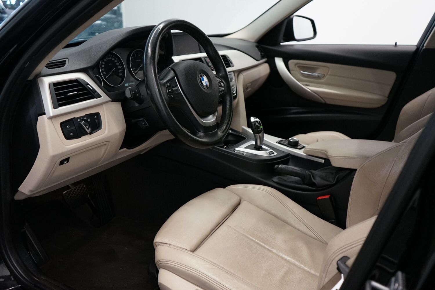 BMW 3.3 vaihtoauto