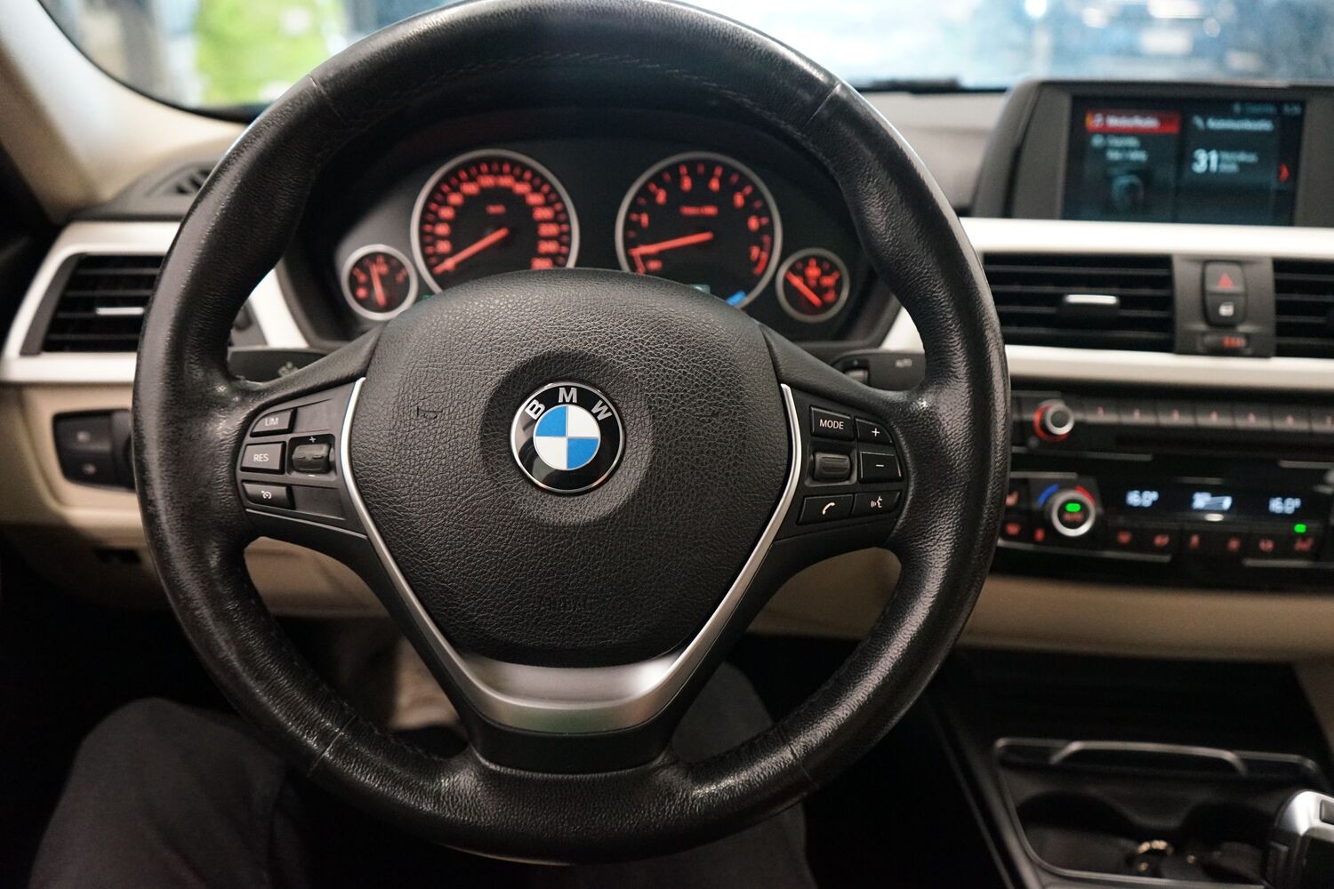 BMW 3.3 vaihtoauto