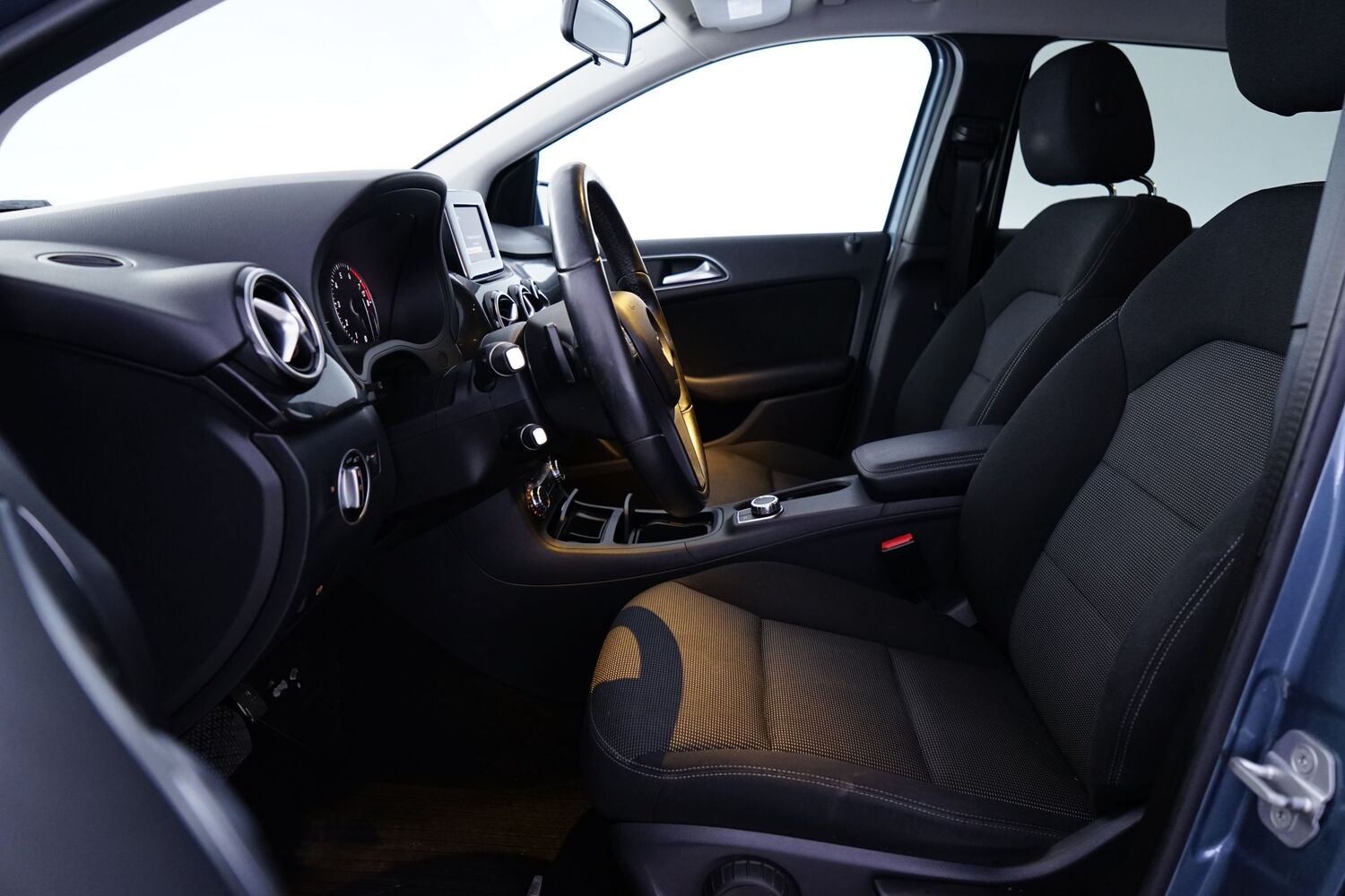 Mercedes-Benz B vaihtoauto