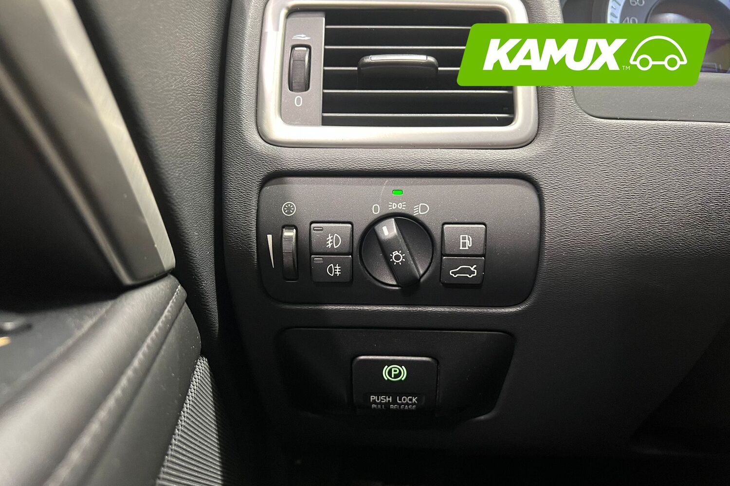 Volvo V70 vaihtoauto