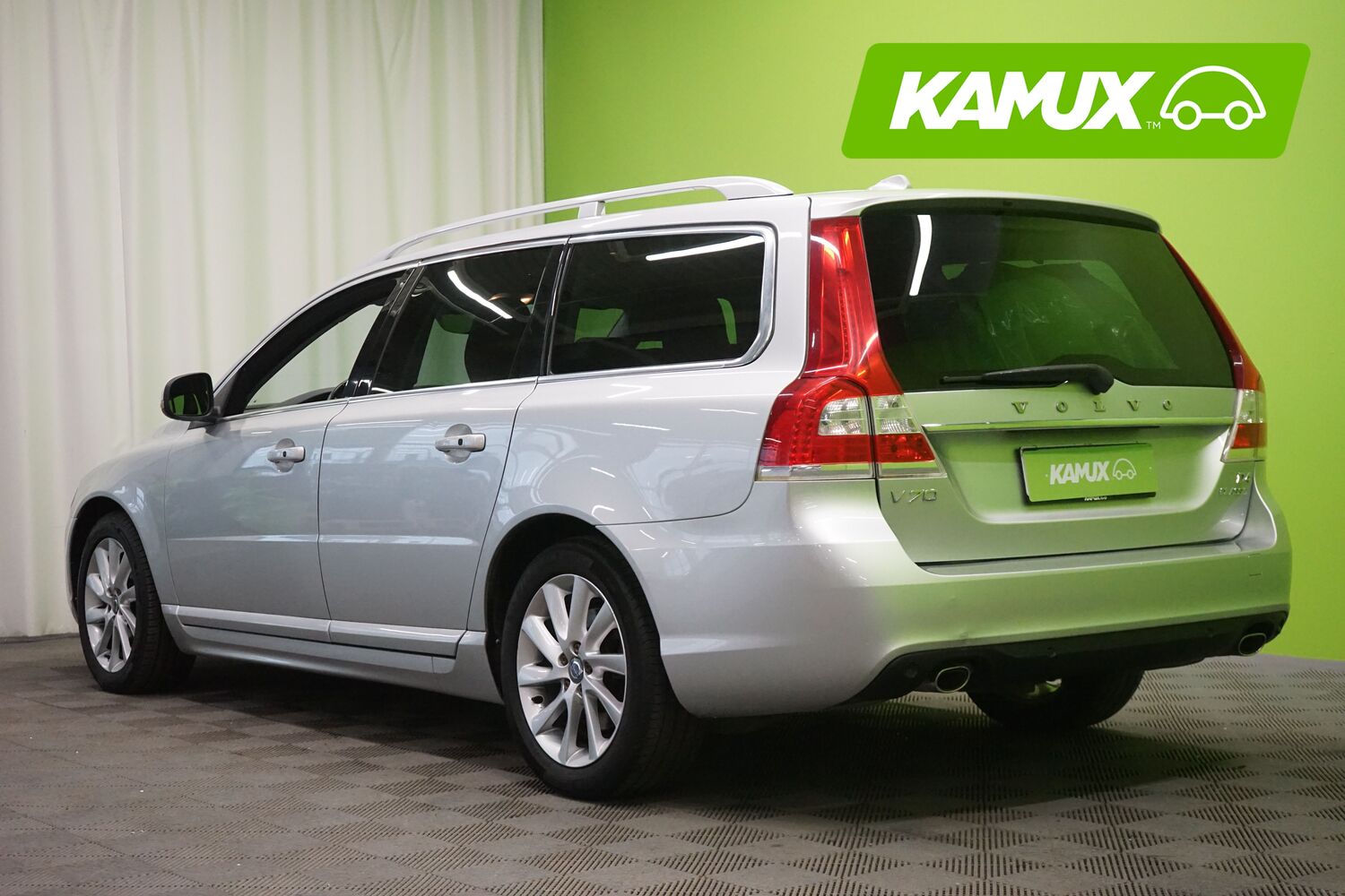 Volvo V70 vaihtoauto