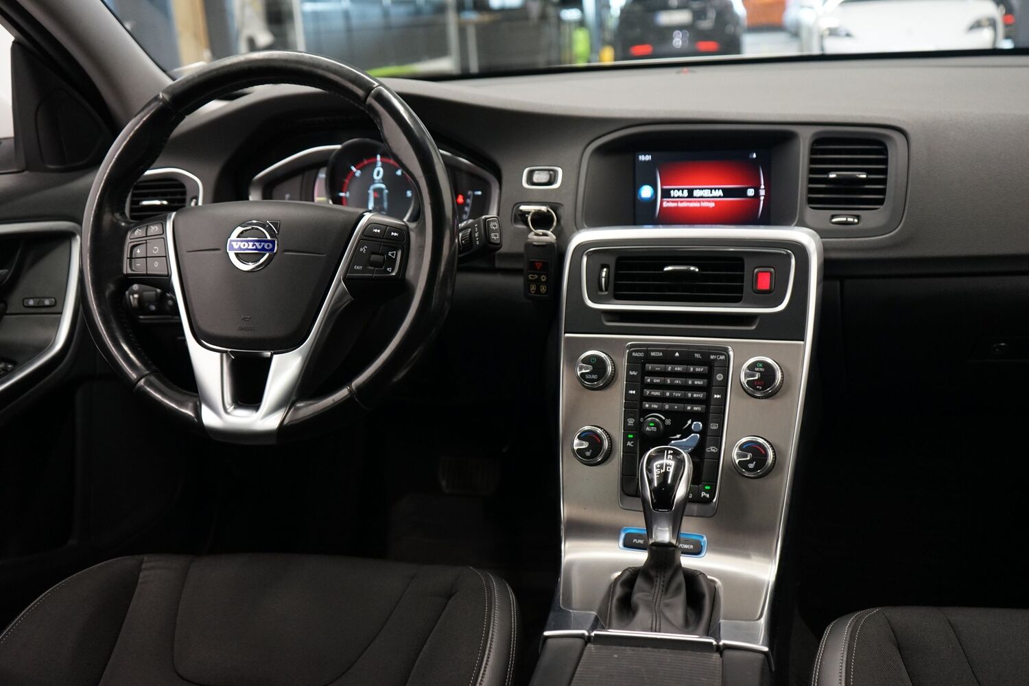 Volvo V60 vaihtoauto