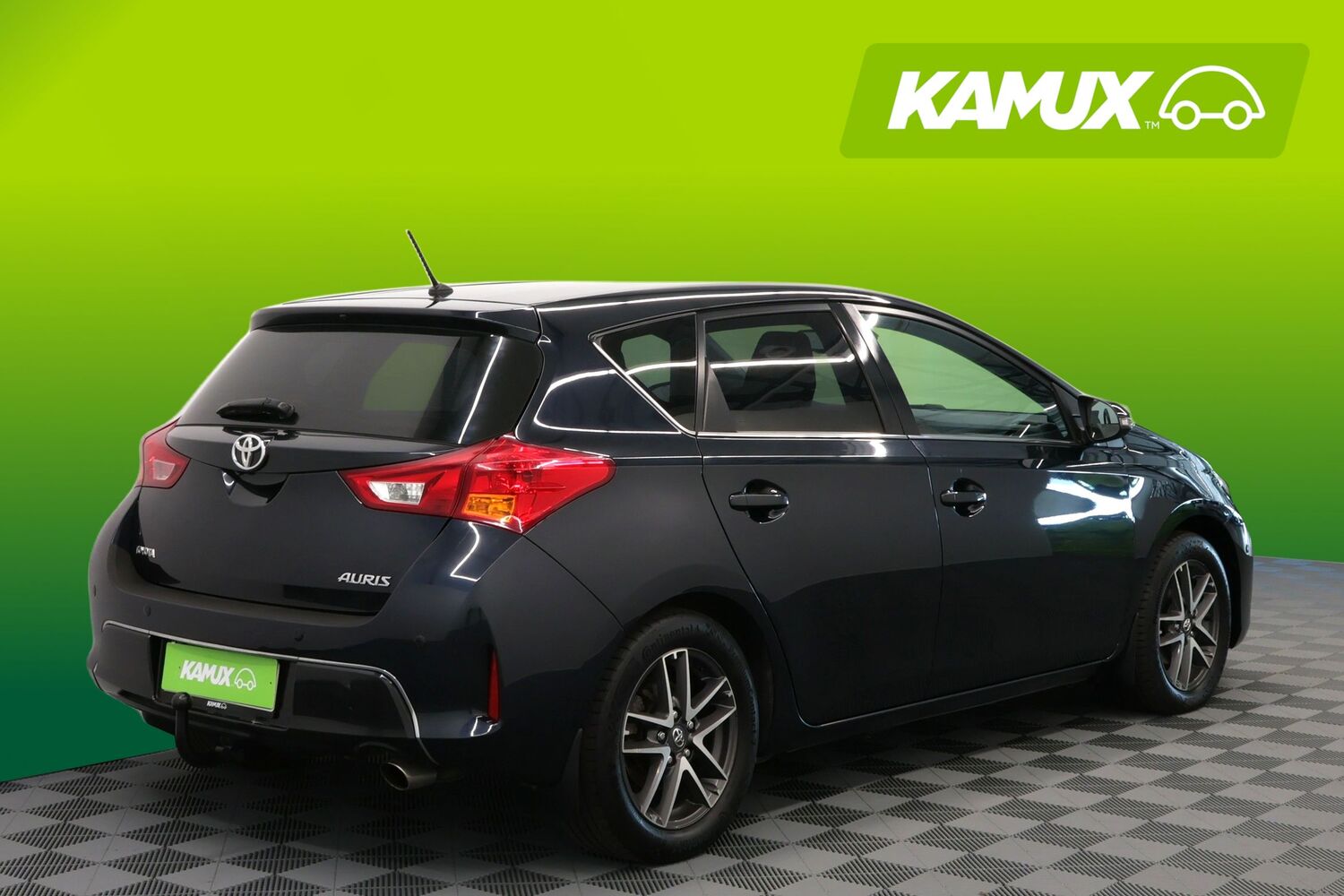 Toyota Auris vaihtoauto