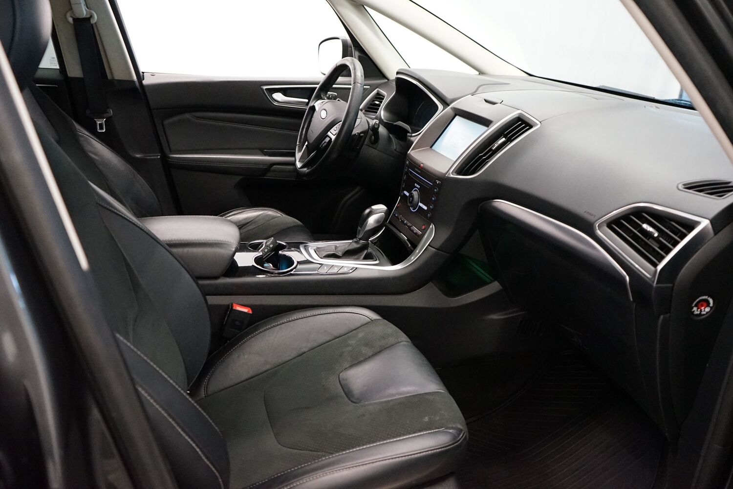 Ford S-MAX vaihtoauto