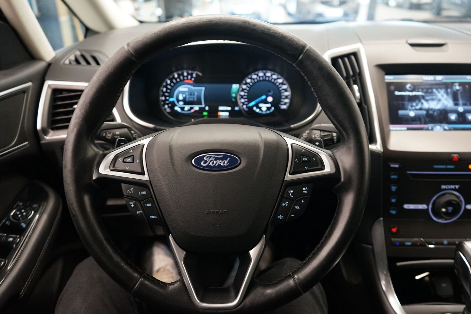 Ford S-MAX vaihtoauto