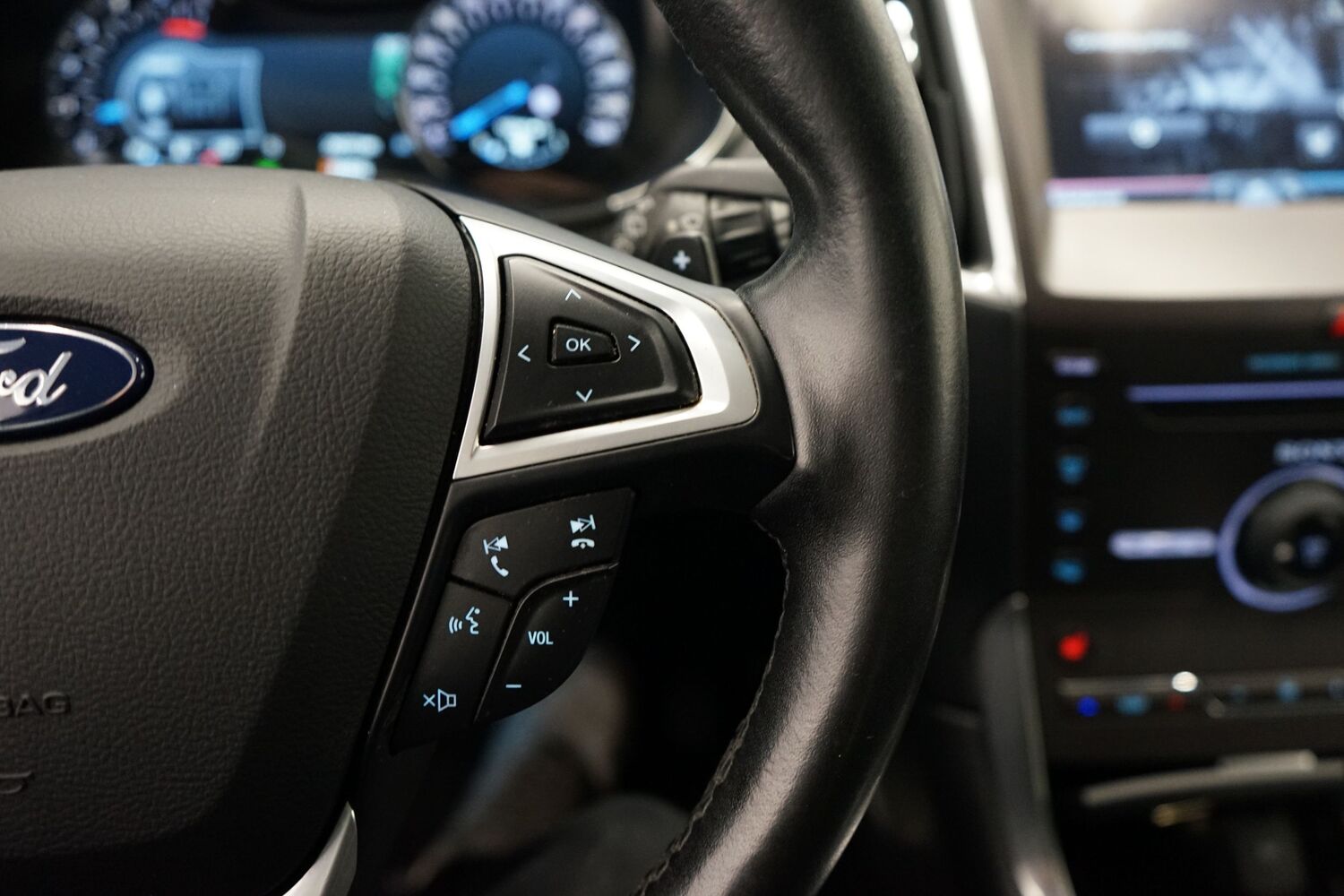 Ford S-MAX vaihtoauto