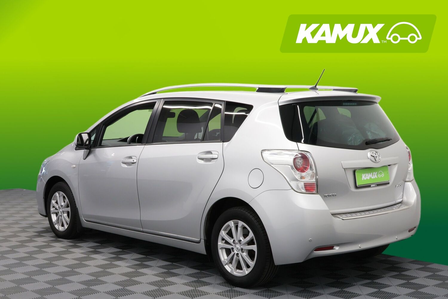 Toyota Verso vaihtoauto
