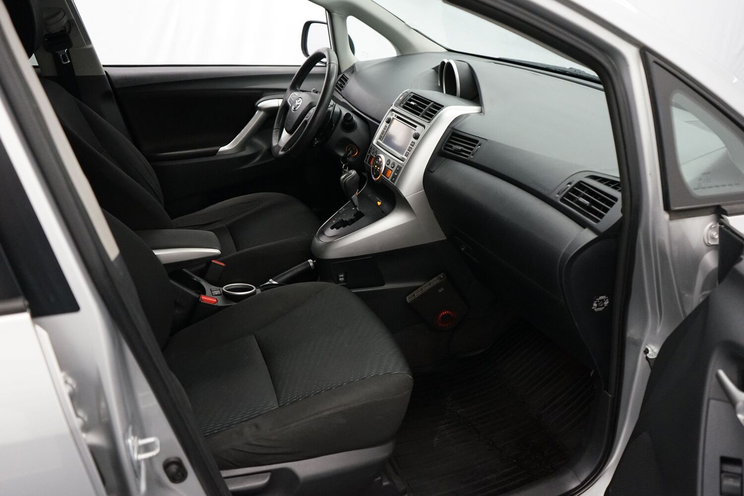 Toyota Verso vaihtoauto