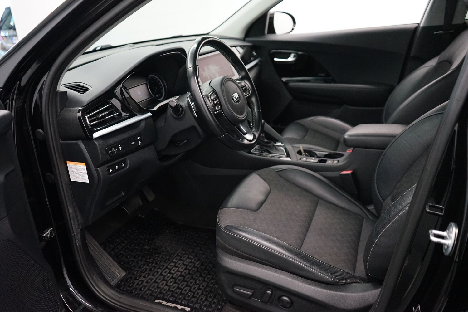 Kia Niro plug-in vaihtoauto