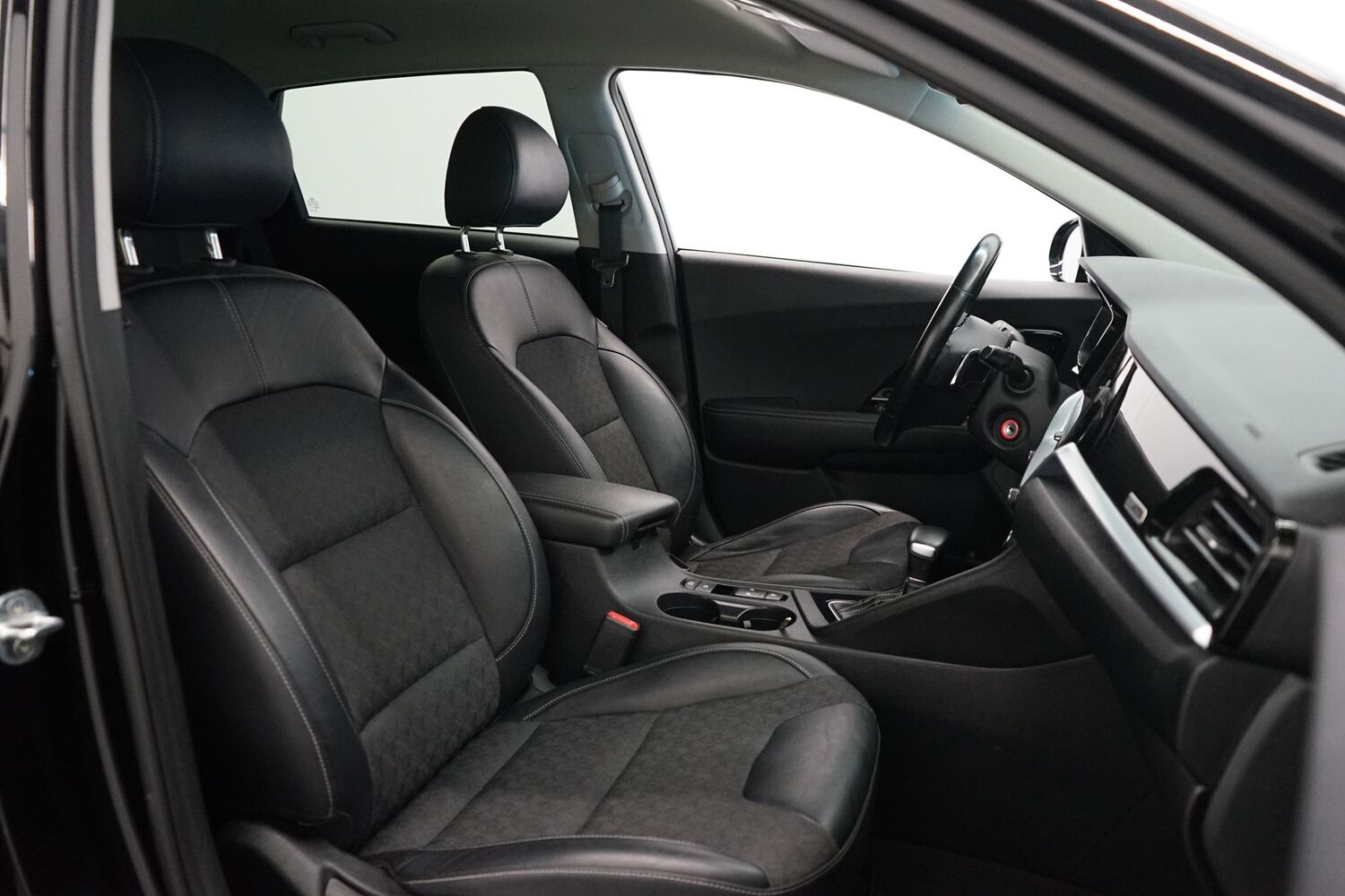 Kia Niro plug-in vaihtoauto