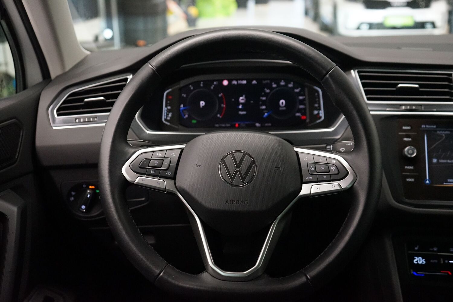 Volkswagen Tiguan vaihtoauto