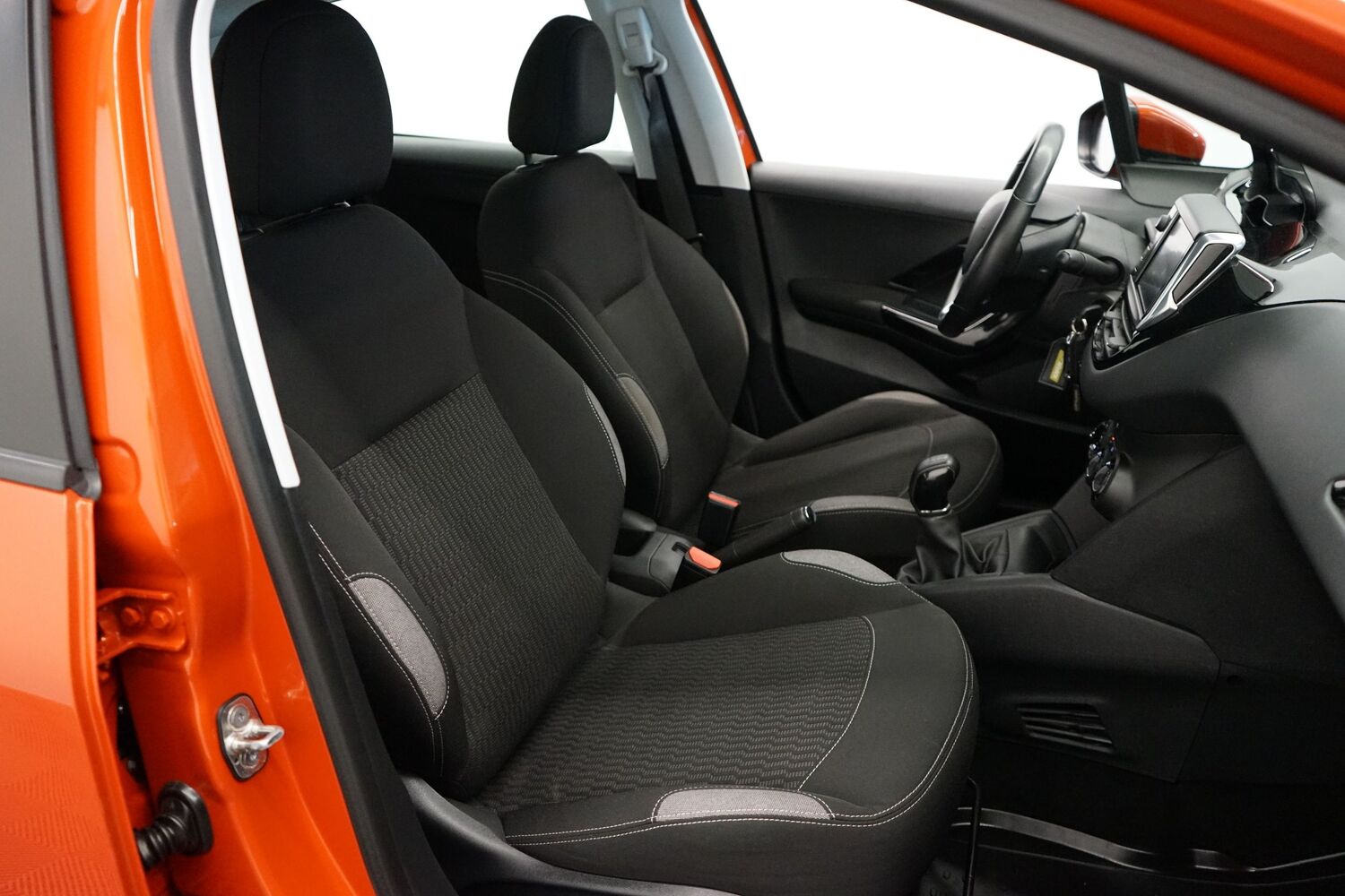 Peugeot 208 vaihtoauto