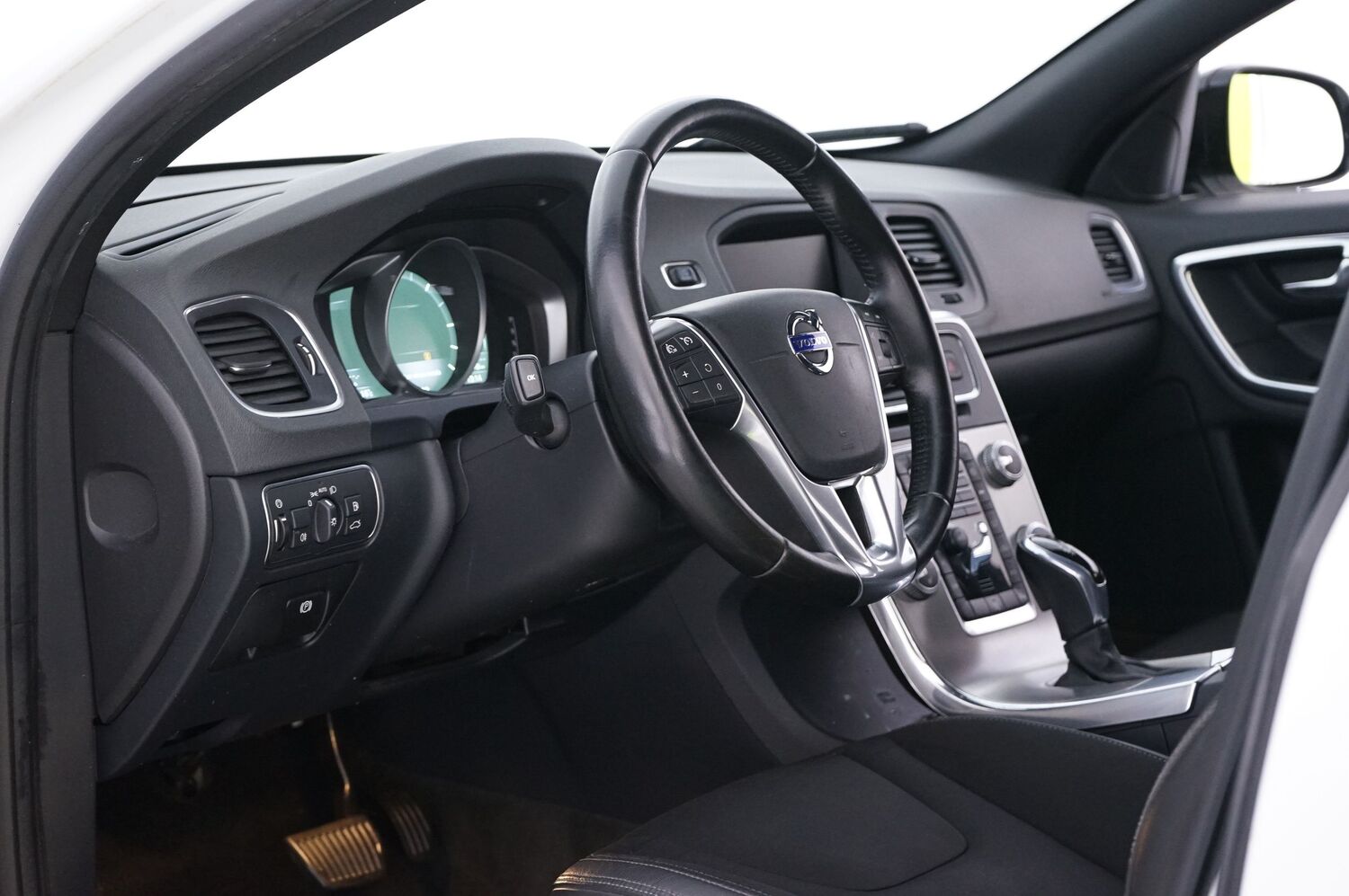 Volvo V60 Cross Country vaihtoauto
