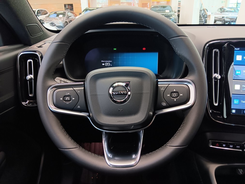 Volvo C40 vaihtoauto