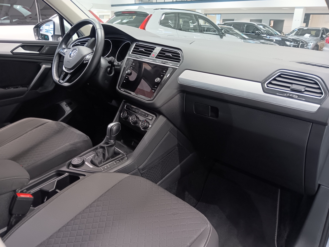 Volkswagen Tiguan vaihtoauto