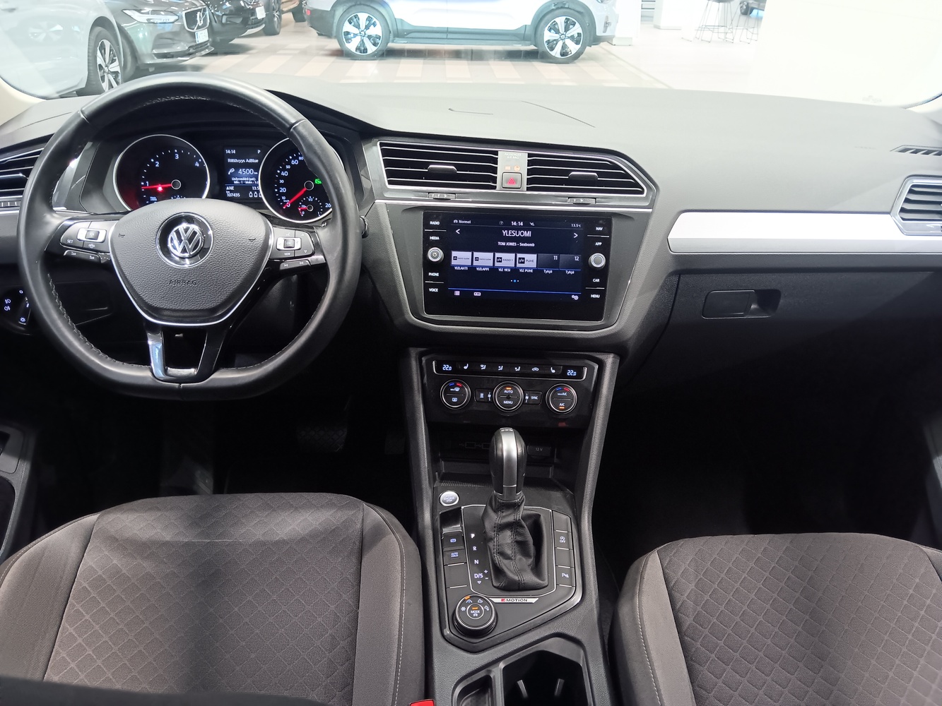 Volkswagen Tiguan vaihtoauto