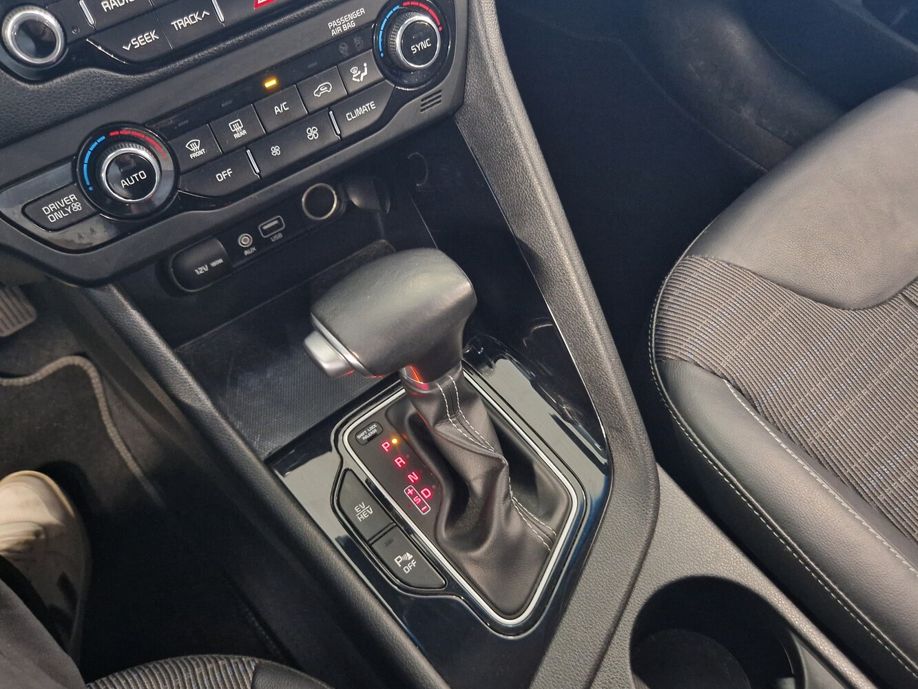 Kia Niro plug-in vaihtoauto