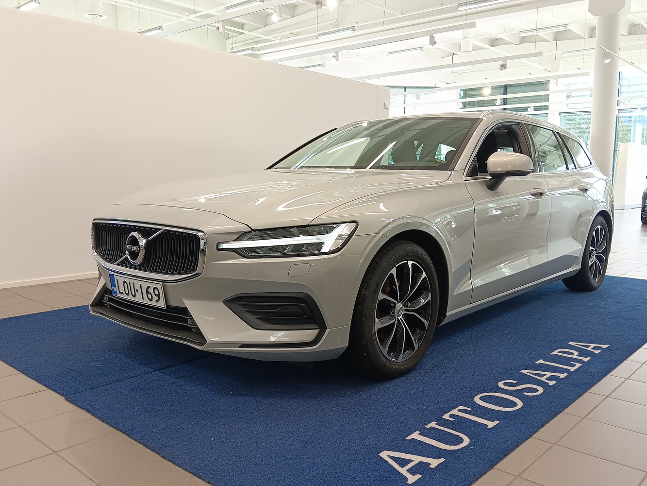 Volvo V60 vaihtoauto