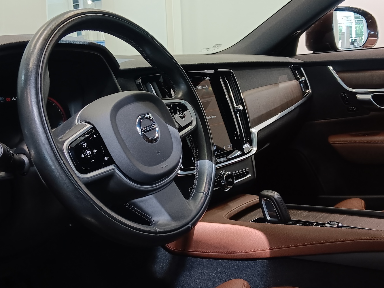 Volvo V90 Cross Country vaihtoauto