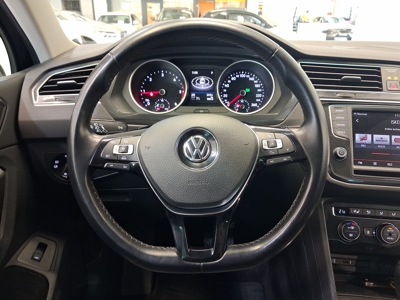 Volkswagen Tiguan vaihtoauto