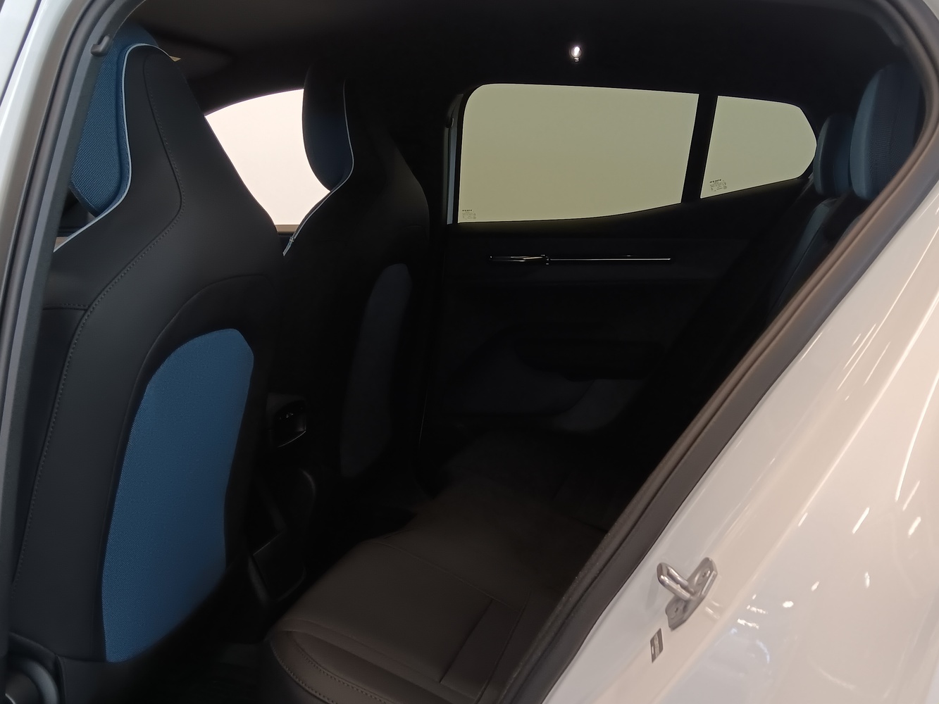 Volvo EX30 vaihtoauto