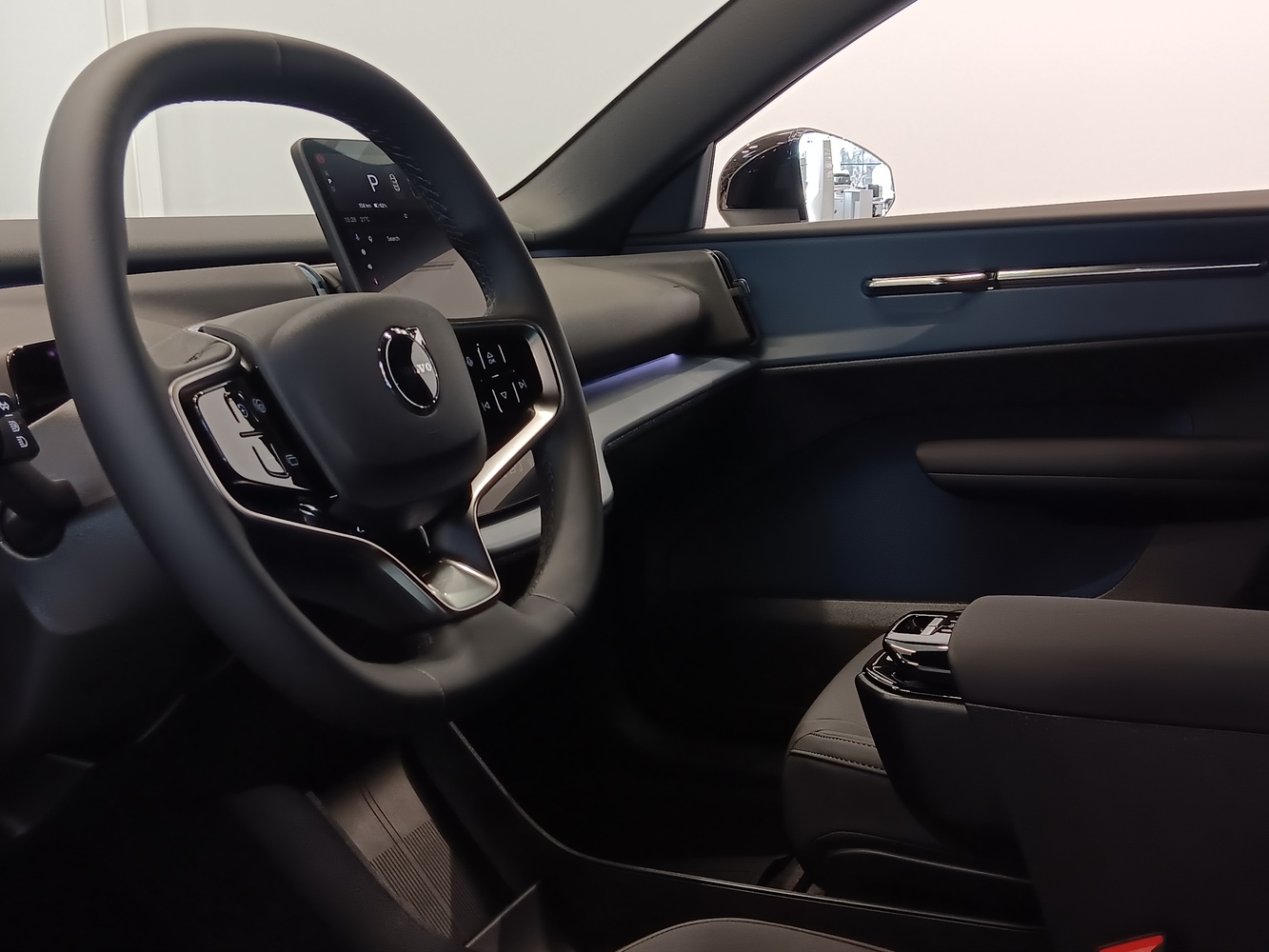 Volvo EX30 vaihtoauto