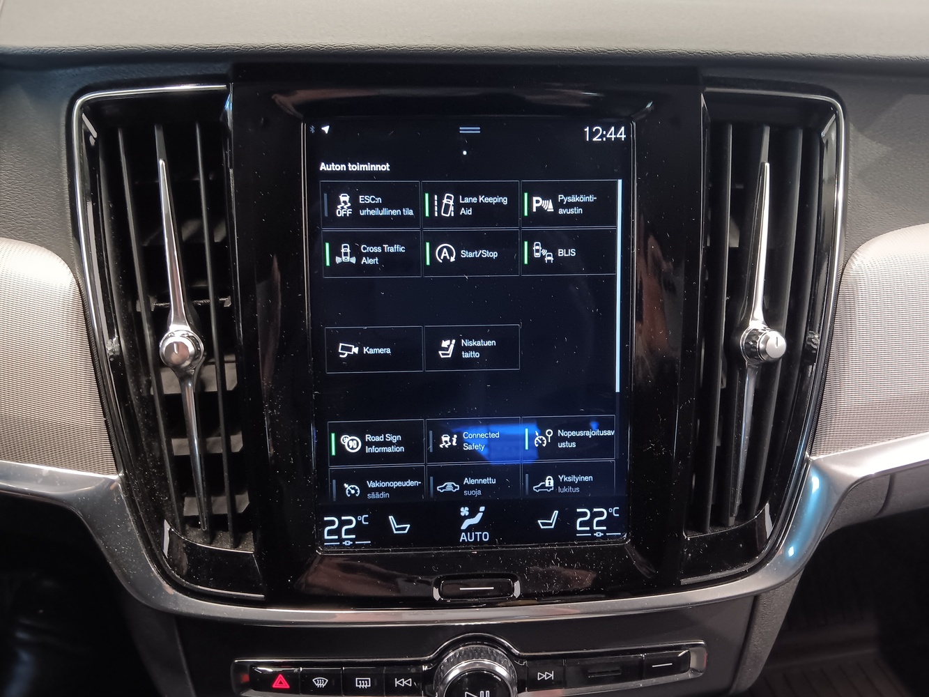 Volvo V90 Cross Country vaihtoauto