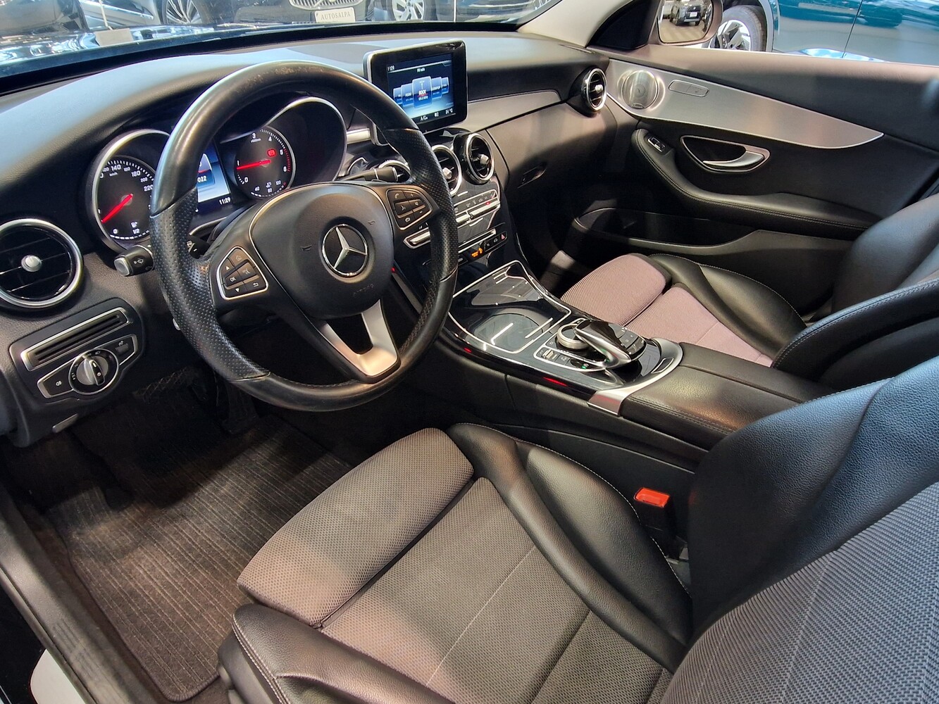 Mercedes-Benz C vaihtoauto