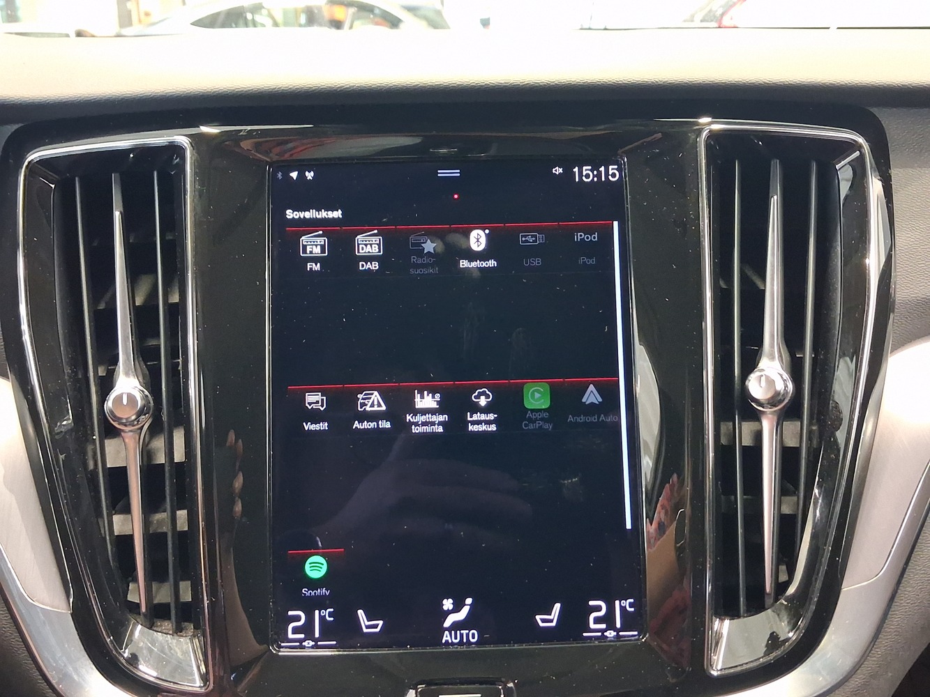 Volvo V60 vaihtoauto