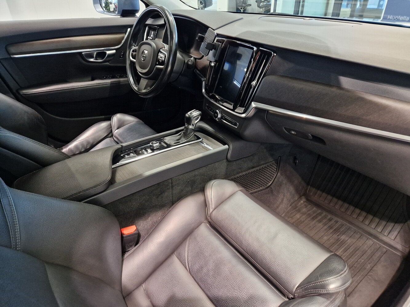 Volvo V90 Cross Country vaihtoauto