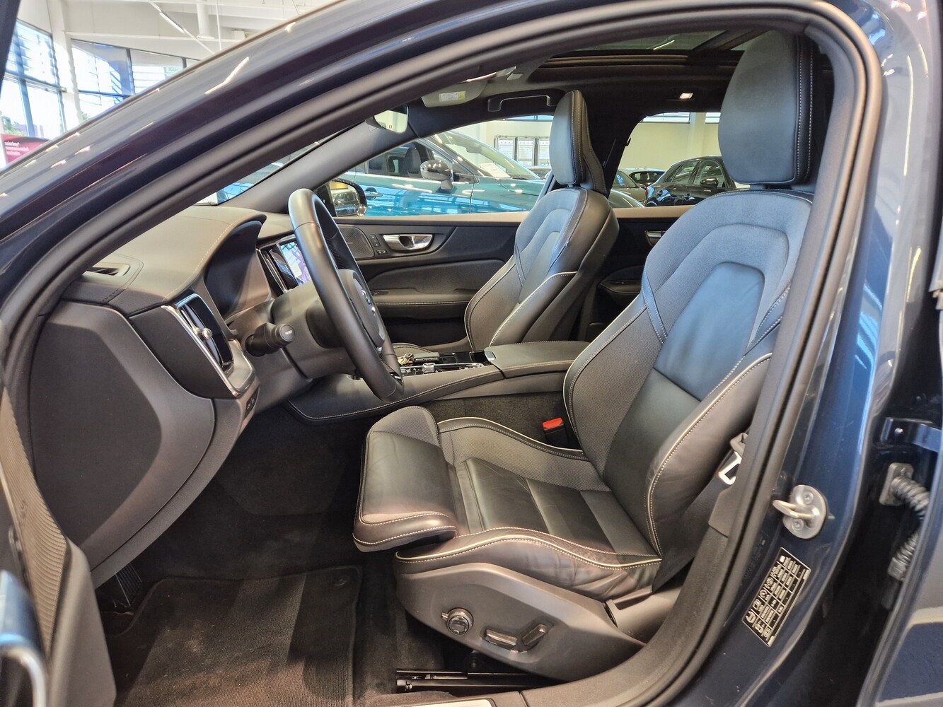 Volvo V60 vaihtoauto