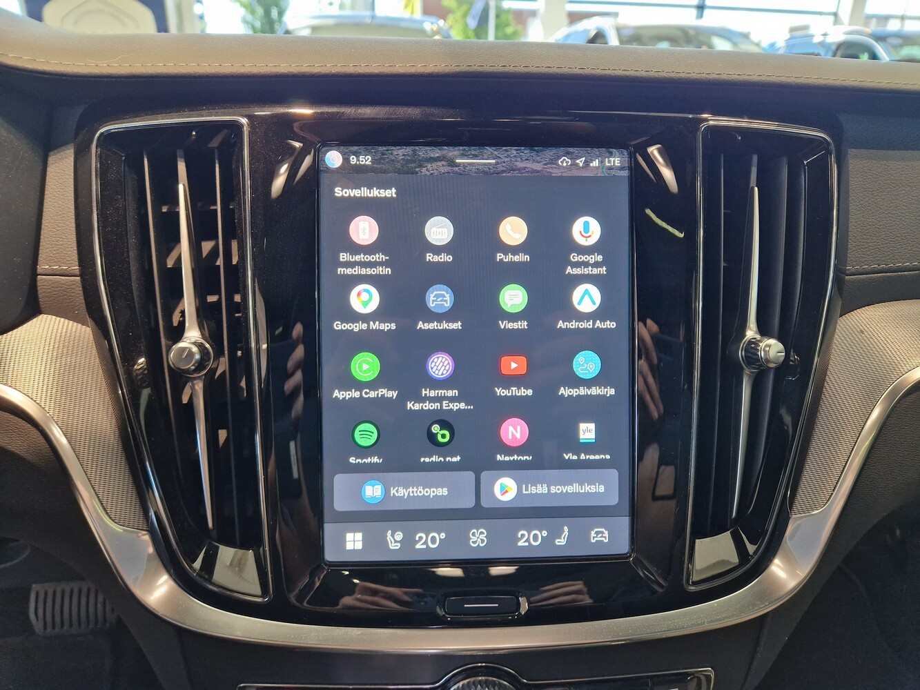 Volvo V60 vaihtoauto
