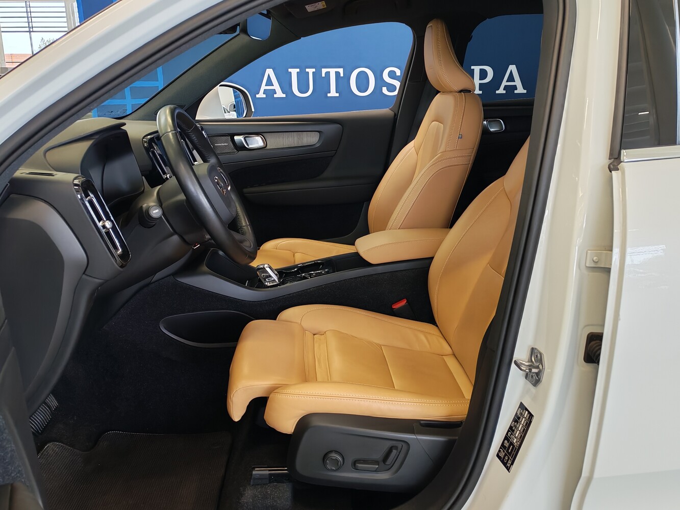 Volvo XC40 vaihtoauto