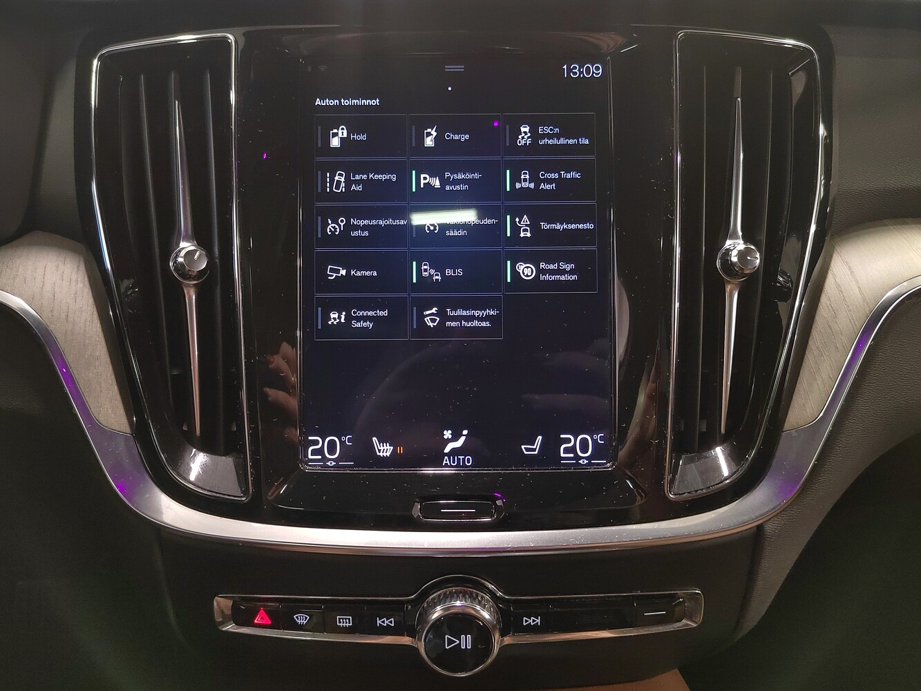 Volvo V60 vaihtoauto