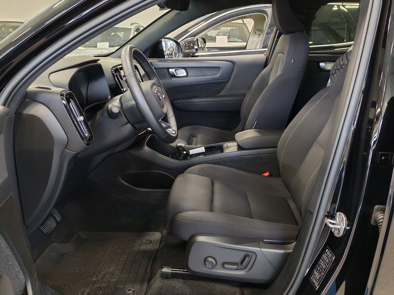 Volvo C40 vaihtoauto