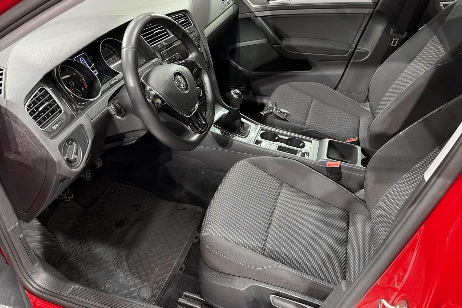 Volkswagen Golf vaihtoauto
