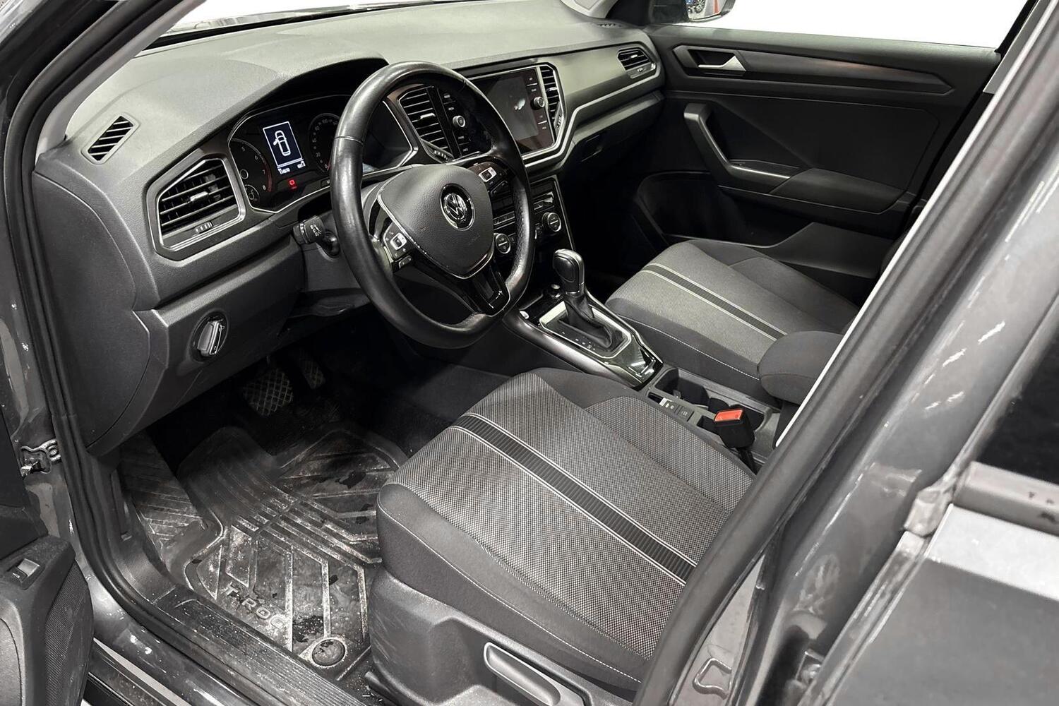 Volkswagen T-Roc vaihtoauto