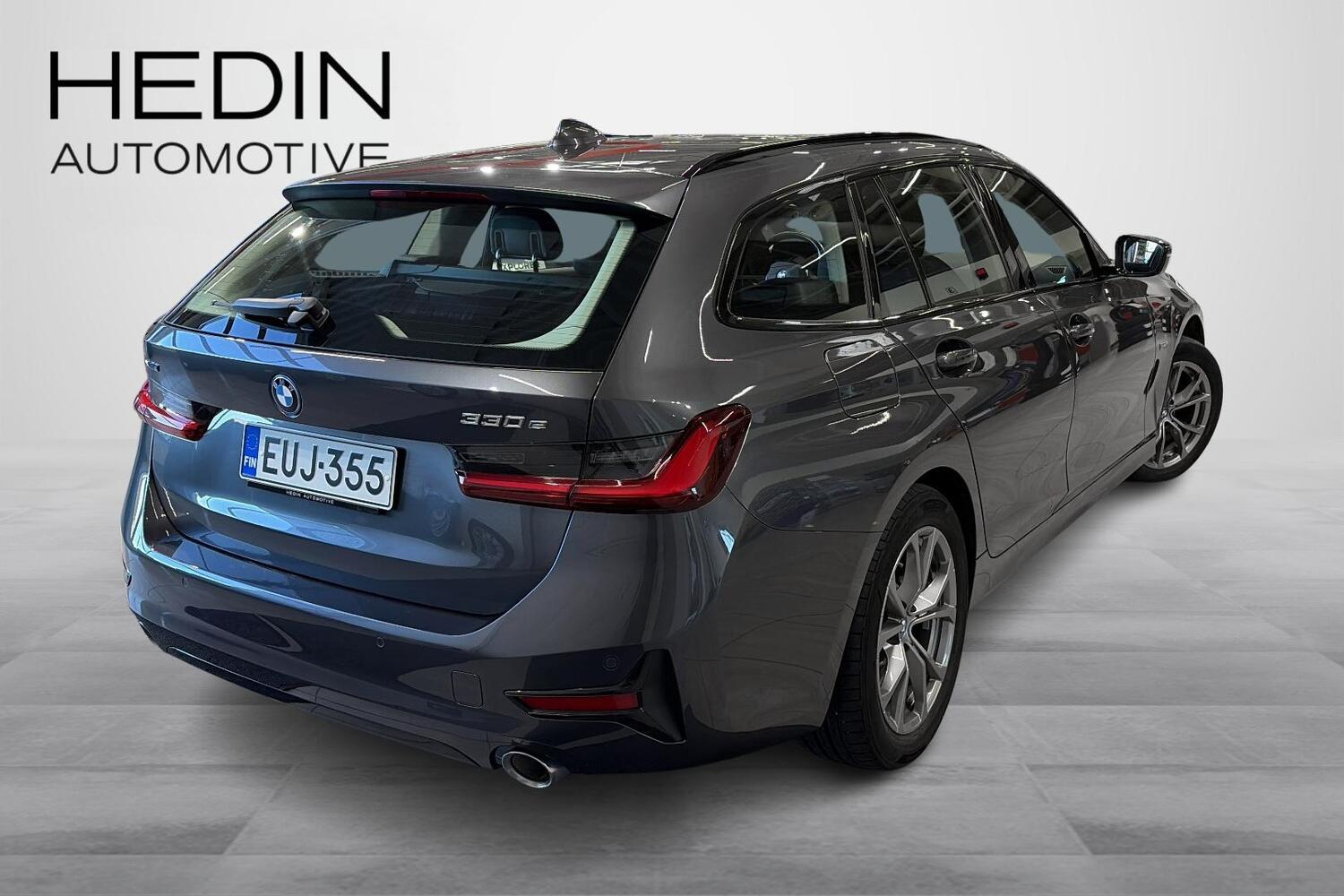 BMW 330 vaihtoauto