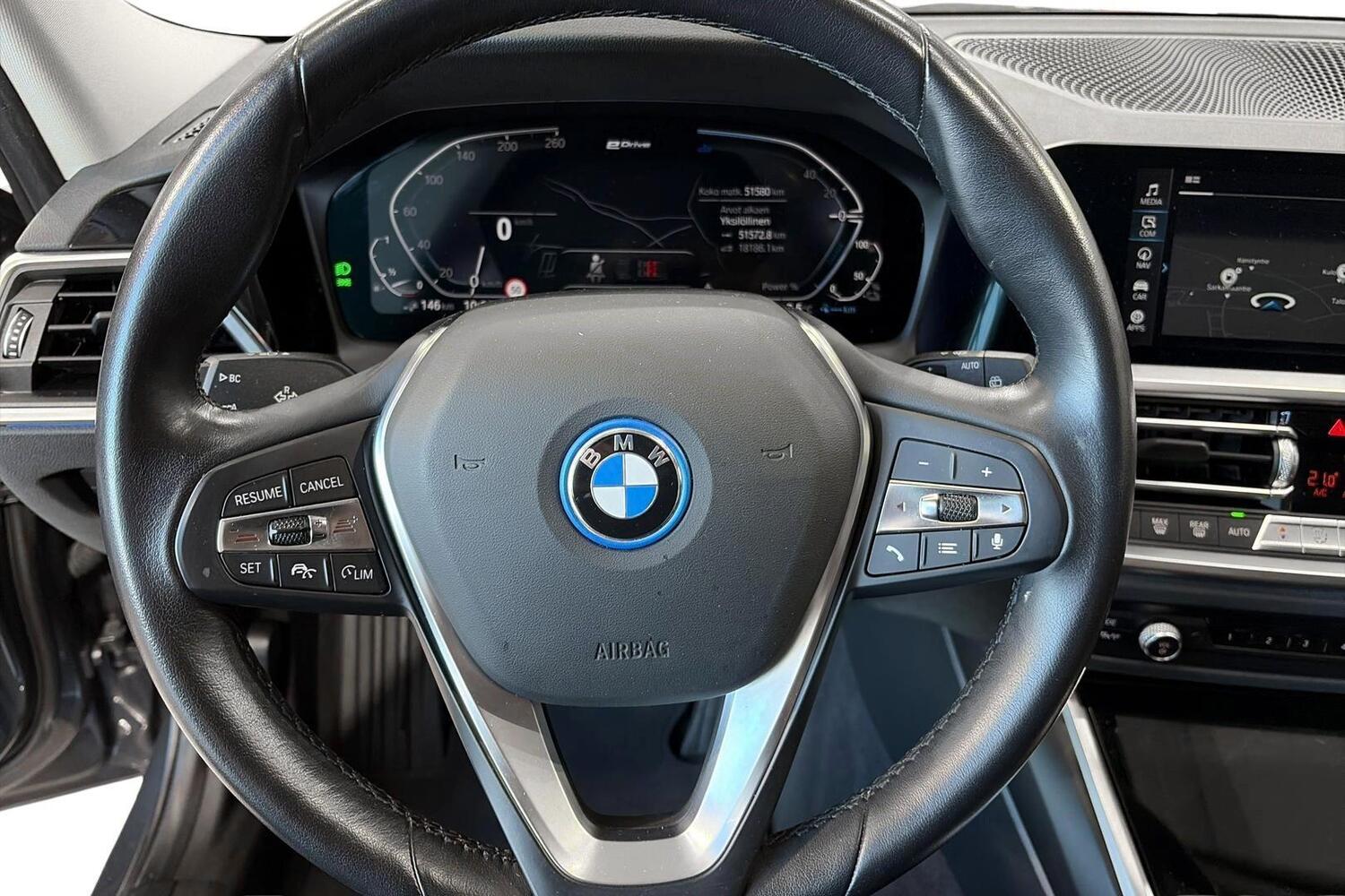 BMW 330 vaihtoauto