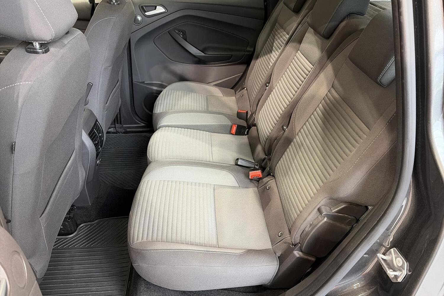 Ford C-MAX vaihtoauto