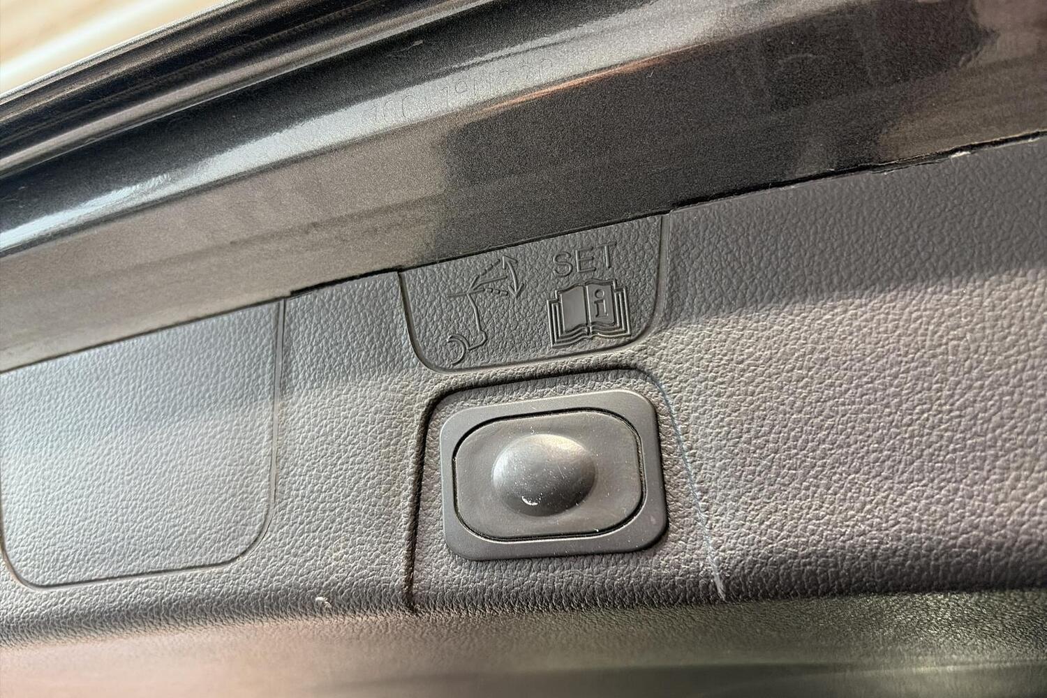 Ford C-MAX vaihtoauto